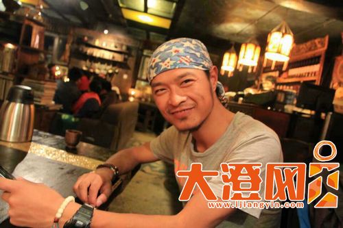 自强自立的聋哑小伙,赵晓亚