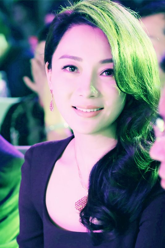 陈数亮相知性优雅女神范儿 - 手机新浪网