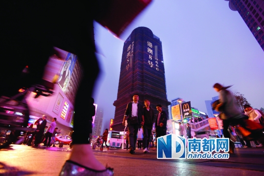 2012年2月15日，位处商业中心的“港澳8号”。(资料图)南都记者 陈以怀 摄