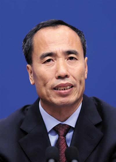 储户存款失踪后,银行需要调查是什么原因引起的。不管是因为银行管理或信息系统漏洞,还是因为个别社会犯罪分子和银行的工作人员相互勾结造成对存款资金的诈骗等,都要进行处理。——银监会副主席王兆星