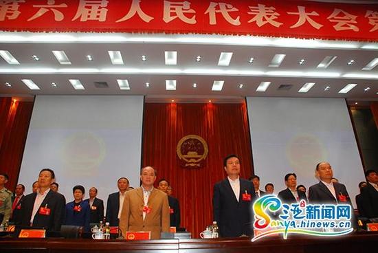 1月27日，三亚市第六届人民代表大第六次会议隆重开幕。
