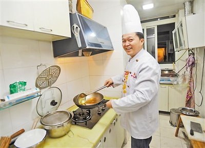 在私人家里,大厨王渝的菜也能做出酒店一样的味道。
