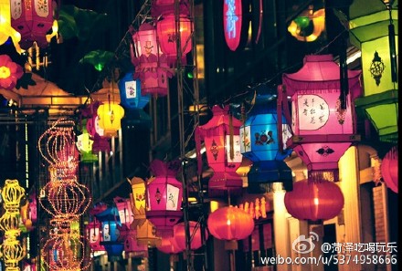 曹州灯会(图:@菏泽吃喝玩乐)