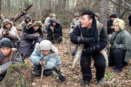 张桐《我是英雄》杀青 细腻展现蹉跎岁月|张桐