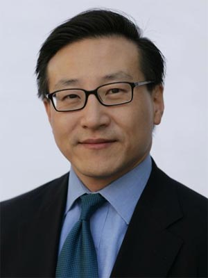 阿里巴巴集团执行副主席蔡崇信