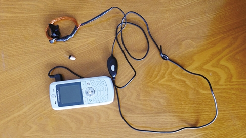 驾考用蓝牙耳机作弊 考试资格被取消(图)