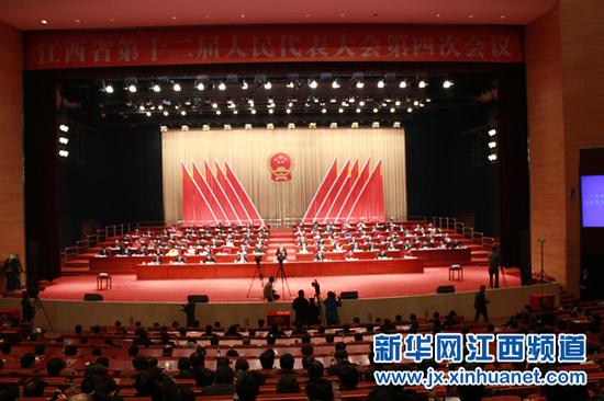 江西省第十二届人民代表大会第四次会议闭幕。(吴亚芬 摄)