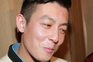 陈冠希感激曾志伟给演出机会 否认有新欢