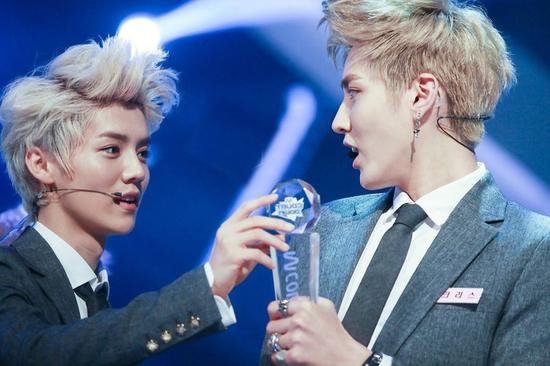 吴亦凡春晚或与鹿晗合体演出