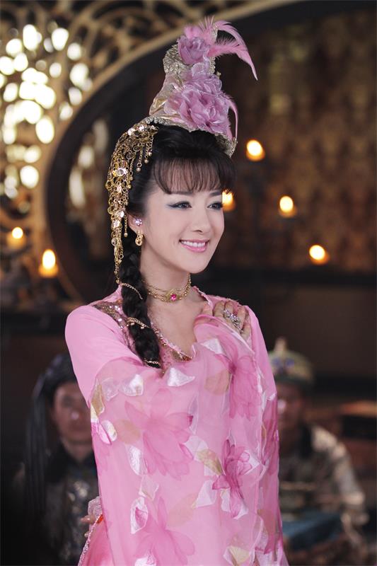 李依晓《封神英雄》妲己造型被侃圣代精