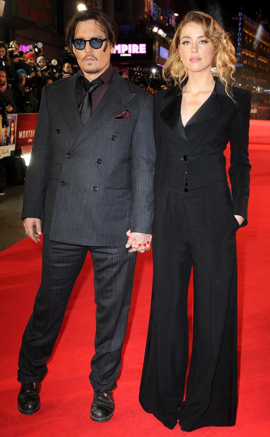 德普与28岁的女友