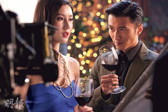 谢霆锋提携师妹刘雁之 霍汶希赞其潜力股