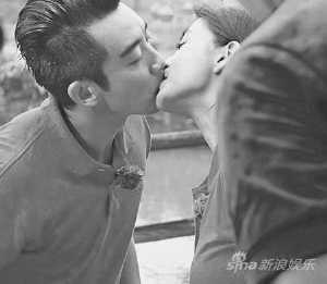 郑恺在节目上与baby很亲密，他说私下有向黄晓明解释。