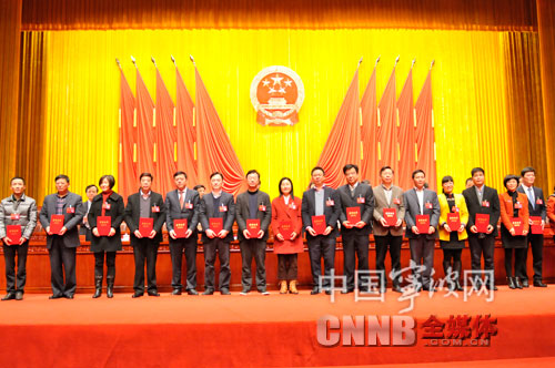 图为部分受表彰的人大代表