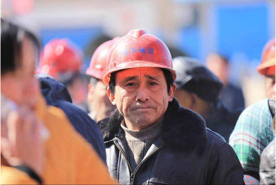 句容某楼盘堆一亿现金为民工发工资 辟谣跑路