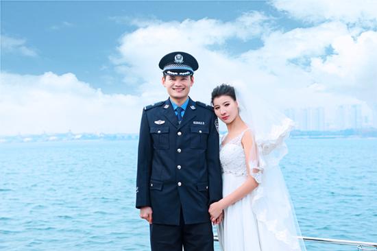 警察的婚纱照_婚纱照风格