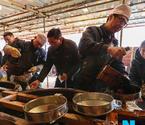 鎮(zhèn)江市民排隊(duì)“打醬油”