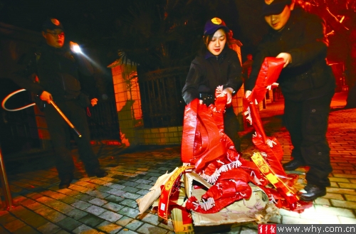 上海公安春节期间严格管控烟花爆竹