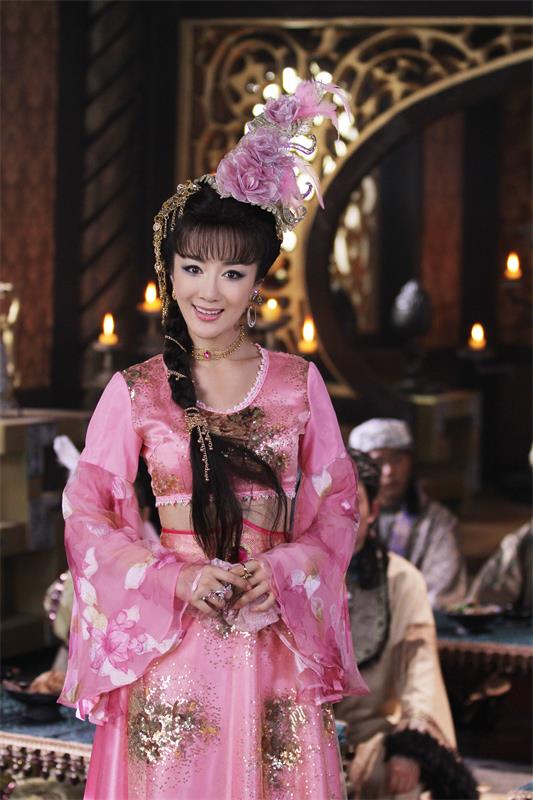 此次李依晓饰演的妲己除了