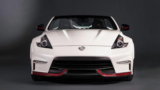 日产跑车370z_日产350z