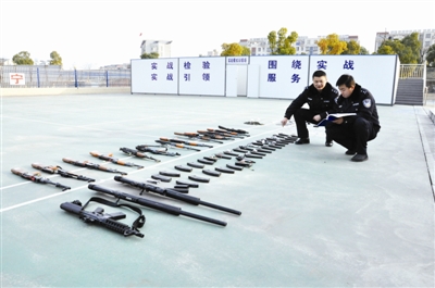 马鞍山警方剿灭特大网络“军火商”