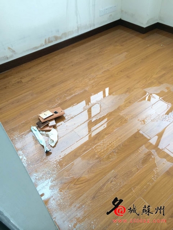 小伙300万买房欲结婚 婚期临近房子却被淹_新浪苏州_新浪网