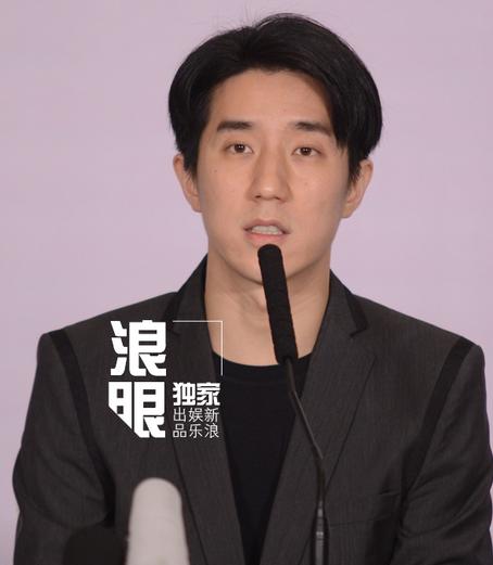 房祖名道歉会镇定自若 诚恳回答记者问题