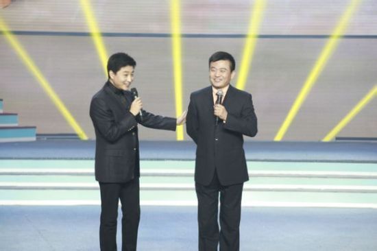 周炜、武斌的相声《圈子》