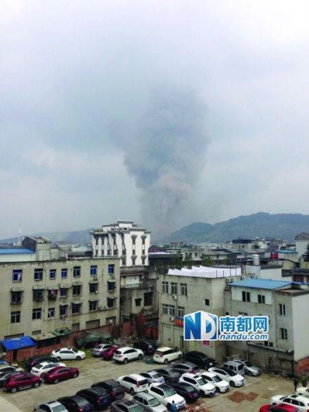 在成都龙泉驿区拍摄的事发地点。新华社发