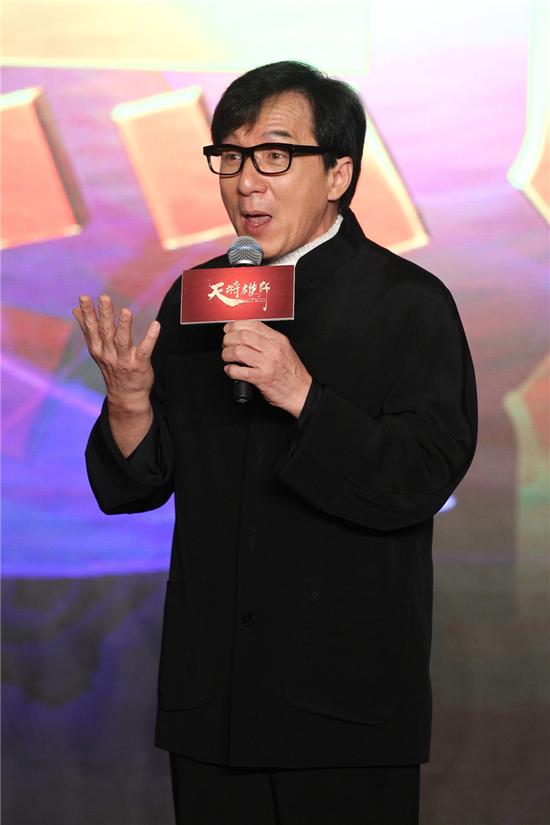 成龙谈电影《天将雄师》