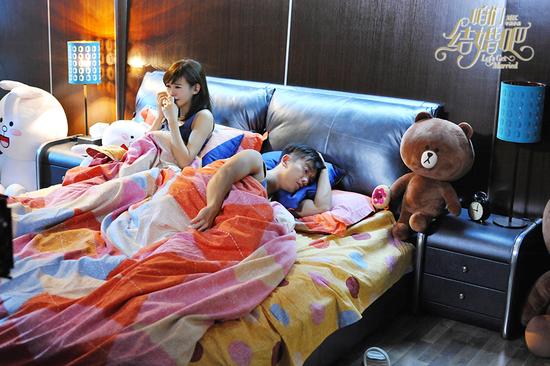 陈意涵哭泣郑恺置之不理