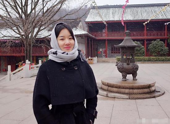 孟非女儿孟星亚颜值高 竟与奶茶妹妹是校友(图