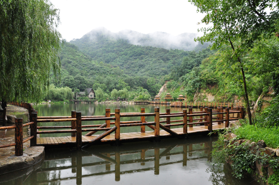 九如山瀑布群风景区