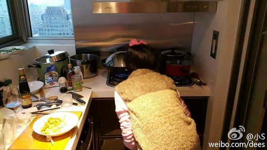 小S苦练厨艺