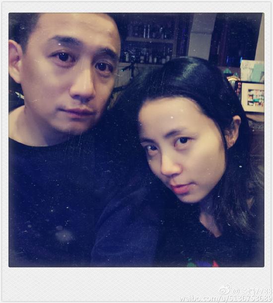 黄磊夫妇庆结婚11周年 孙莉长相似多多|黄磊|孙