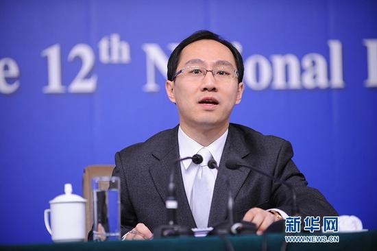 揭秘两会翻译:提前三个月开始魔鬼训练