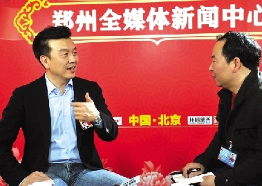 张泽群接受专访。 郑州全媒体新闻中心两会记者 张翼飞 发自北京