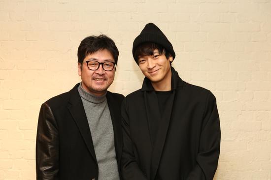 韩星姜栋元金允石二度合作