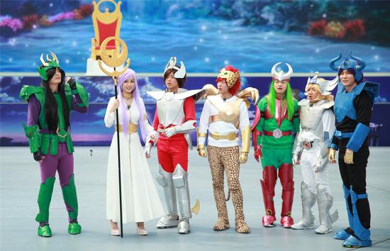 跑男团cos圣斗士 王祖蓝包贝尔傻傻分不清