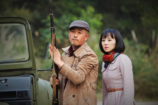 《迷雾》萝莉爱大叔 习雪遭王志飞索吻|冲出迷雾|王志飞|习雪_新浪娱乐_新浪网