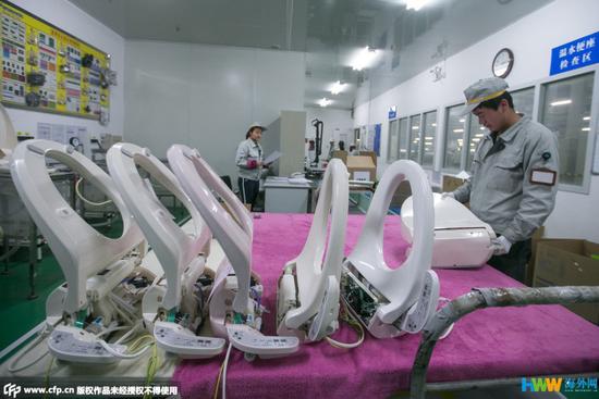 探訪日本暢銷中國造馬桶蓋生產線