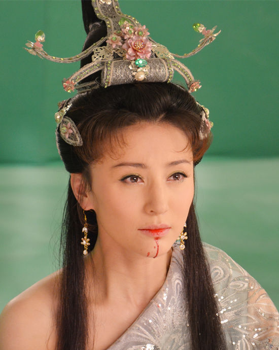 《封神》云霄仙子周庭伊吐血表白姜子牙|姜子牙|周庭伊|《封神英雄》_新浪娱乐_新浪网