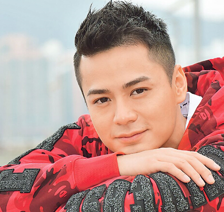 30岁的罗仲谦自称是传统男人，觉得家庭很重要。