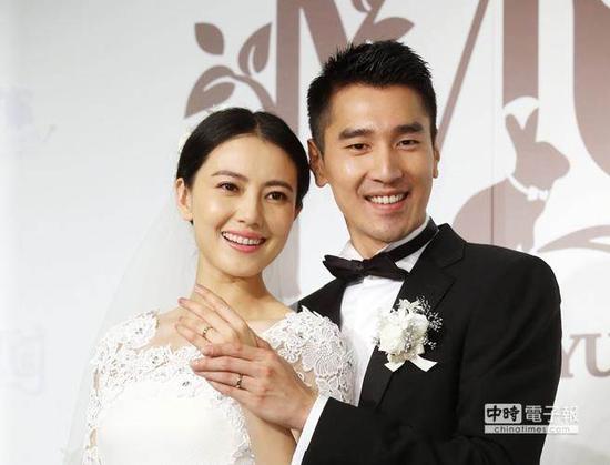 高圆圆婚后很独立 和公婆分居相处良好