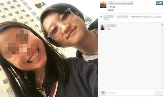 报案前一天，卓林在社交网上载与友人合照，从照片看，卓林当时心情并无异样