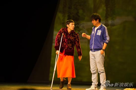 潘粤明与黄艺馨