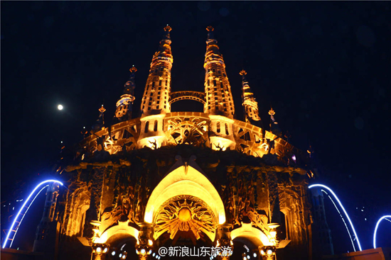 泉城欧乐堡梦幻世界（图：@新浪山东旅游）
