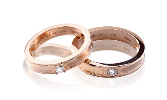 伟德bv1946官网-金价暴跌抄底者狂欢：黄金牛市还能挺住吗