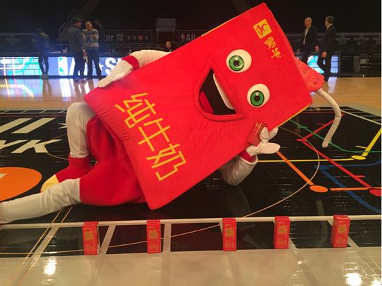 蒙牛牛奶红包人偶体验2015NBA全明星周末