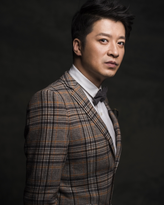 张衣《敢爱》成多面上司 助友狂追女下属|敢爱